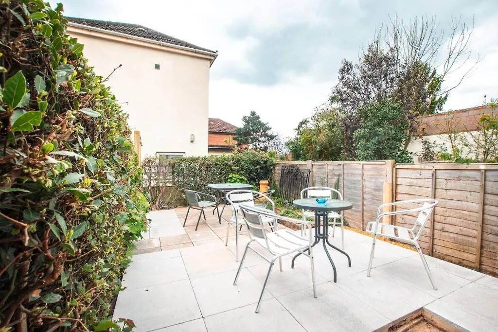 בית נופש Modern House In Central Southampton With Private Off-Road Parking - Newly Refurbished - Great For Contractors, Friends & Families